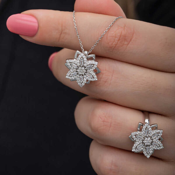 Sterling Silver ​Spinning Flower Jewelry Necklace and Ring Set