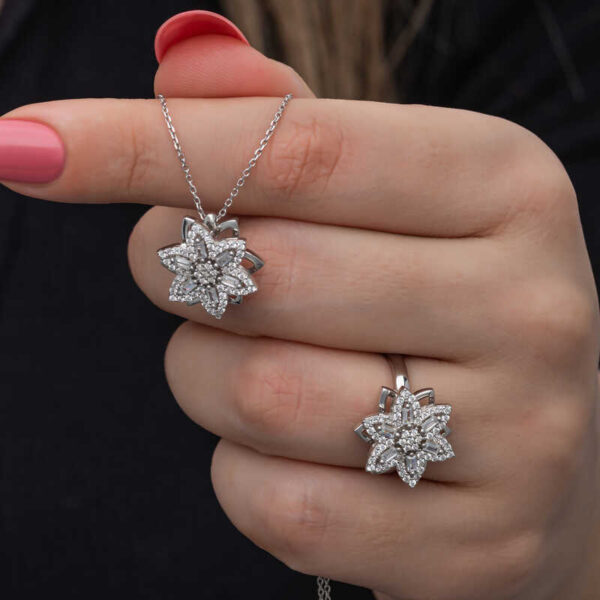 Sterling Silver ​Spinning Flower Jewelry Necklace and Ring Set